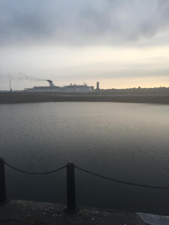 Fabulous Dockside Apartment Liverpool Bagian luar foto